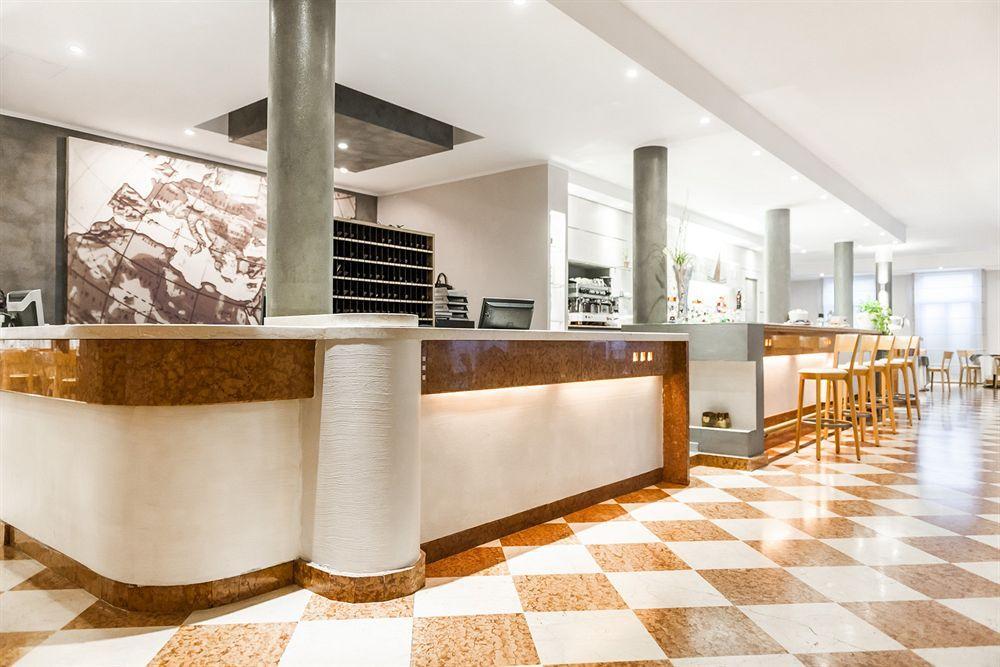 Club Hotel E Residence La Vela Torbole Sul Garda ภายนอก รูปภาพ